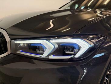 BMW Série 3 Touring 320d XDrive — photo 10