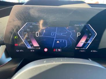 BMW IX1 XDrive30 — photo 7