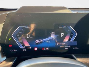 BMW IX1 XDrive30 — photo 11