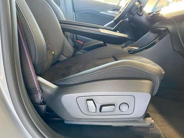 BMW IX1 XDrive30 — photo 19