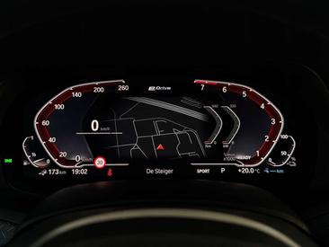 BMW X5 XDrive45e — photo 10