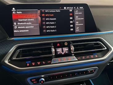 BMW X5 XDrive45e — photo 15