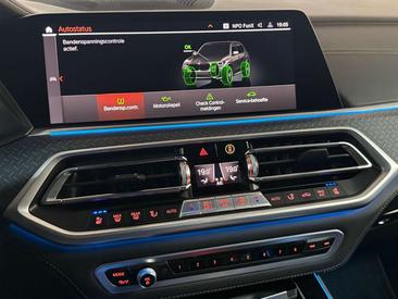 BMW X5 XDrive45e — photo 17