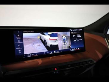 BMW IX XDrive60 — photo 16