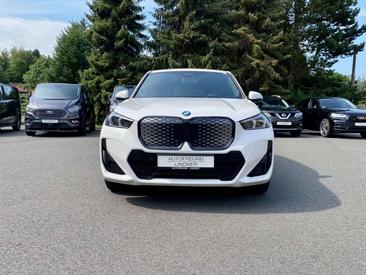 BMW IX1 XDrive30 — photo 4