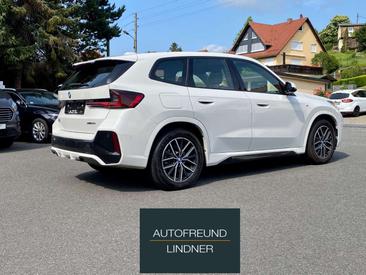BMW IX1 XDrive30 — photo 10