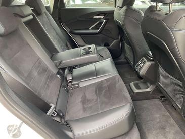 BMW IX1 XDrive30 — photo 14