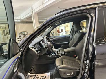BMW X3 M40d — photo 8