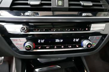 BMW X3 XDrive20i — photo 34