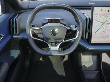 Volvo EX30 Single Motor — photo 12
