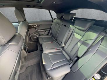 Audi Q8 50 TDI Quattro — photo 13