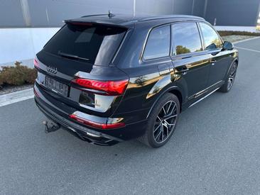 Audi Q7 55 TFSI Quattro — photo 8