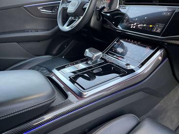 Audi Q8 Competition Plus 50 TDI Quattro — photo 23