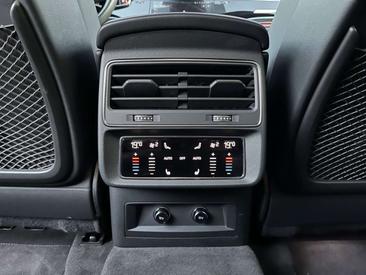 Audi Q8 Competition Plus 50 TDI Quattro — photo 43