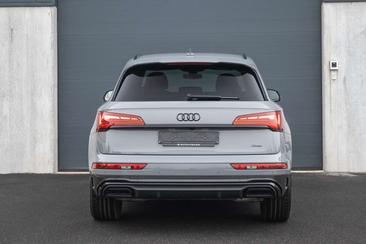 Audi Q5 55 TFSI E Quattro — photo 4
