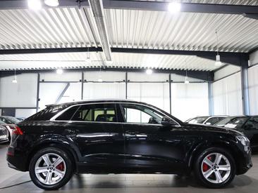 Audi Q8 TFSI E 55 E Quattro — photo 9