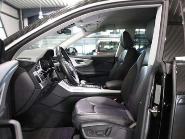 Audi Q8 TFSI E 55 E Quattro — photo 14