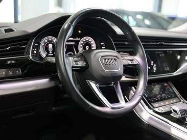 Audi Q8 TFSI E 55 E Quattro — photo 15