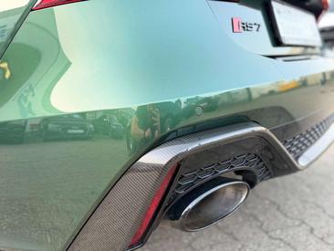 Audi RS7 — photo 12
