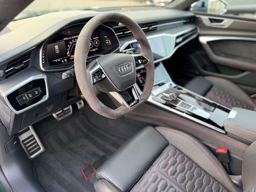 Audi RS7 — photo 15