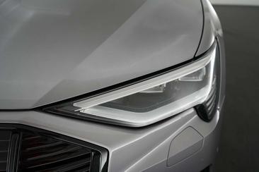 Audi A5 Sportback Advanced S-Line 55 — photo 18
