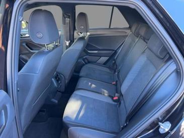 Volkswagen T-Roc 1.5 TSI — photo 8