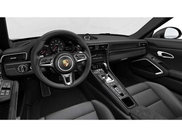 Porsche 911 Cabriolet Carrera GTS — photo 4