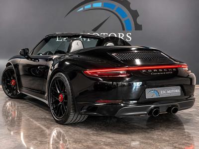 Porsche 911 Carrera 4 GTS