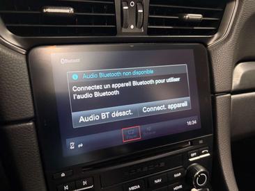 Porsche 911 Carrera 4 GTS — photo 14