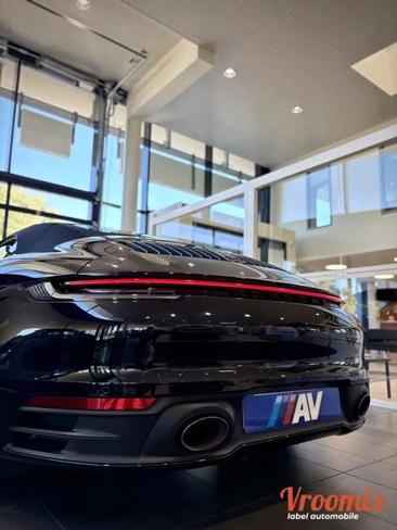 Porsche 911 Cabriolet Carrera 4S — photo 8