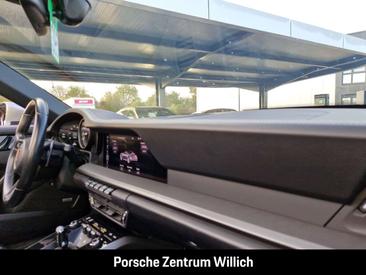 Porsche 911 Cabriolet Carrera — photo 32
