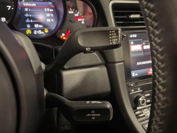 Porsche 911 Carrera 4 GTS — photo 40