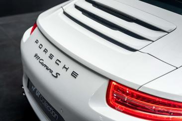 Porsche 911 Carrera S — photo 2