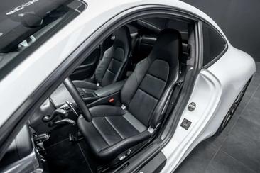 Porsche 911 Carrera S — photo 7