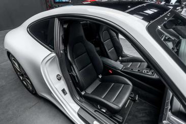 Porsche 911 Carrera S — photo 15