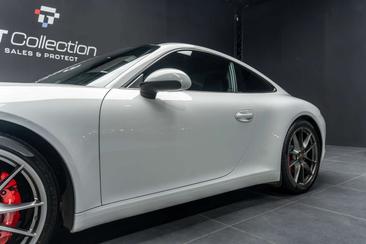 Porsche 911 Carrera S — photo 23