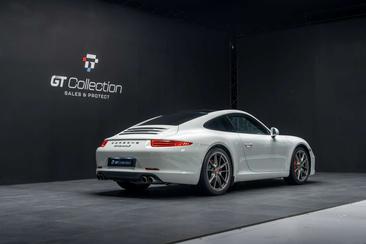 Porsche 911 Carrera S — photo 34
