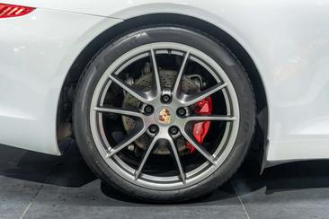 Porsche 911 Carrera S — photo 41