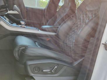 Audi Q8 TFSI E Competition Plus 55 E Quattro — photo 14