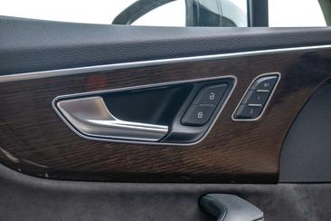 Audi Q7 TFSI E 55 E Quattro — photo 13