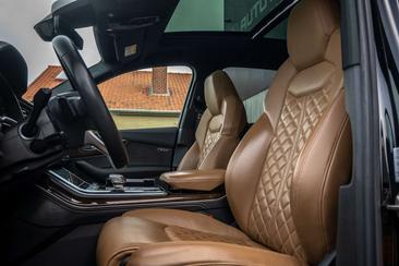 Audi Q7 TFSI E 55 E Quattro — photo 18