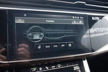 Audi Q7 TFSI E 55 E Quattro — photo 35