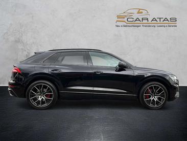Audi Q8 S Line 55 TFSI — photo 8