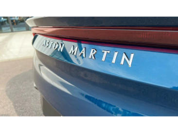 Aston Martin DBS Superleggera V12 — photo 16