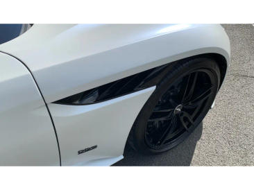 Aston Martin DBS Superleggera V12 — photo 9