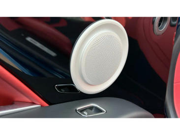 Aston Martin DBS Superleggera V12 — photo 28