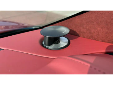 Aston Martin DBS Superleggera V12 — photo 29