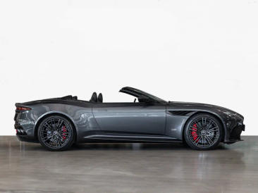 Aston Martin DBS Superleggera V12 — photo 16