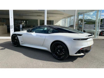 Aston Martin DBS Superleggera V12 — photo 26