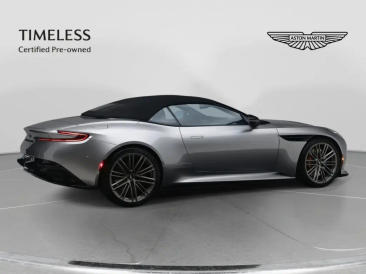 Aston Martin DB12 V8 2024 Argent — photo 21